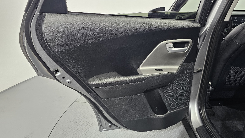 car KIA Niro id16067 photo #25