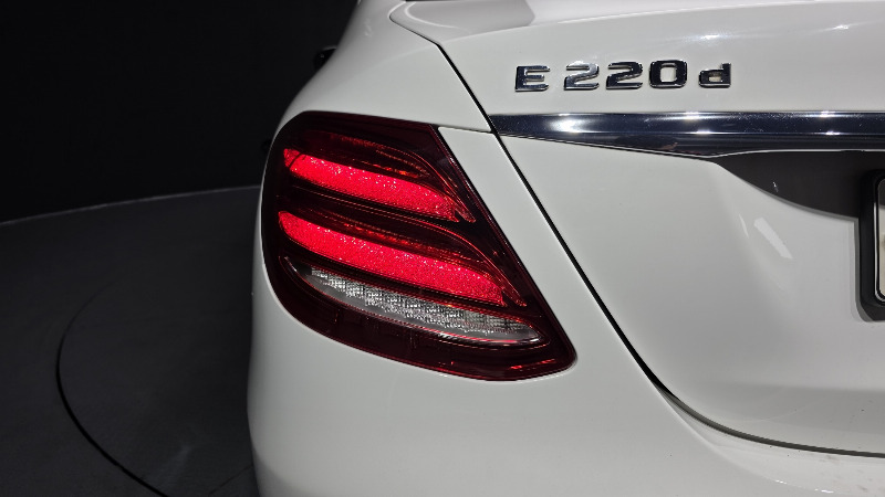 car Mercedes Benz E Class id16103 photo #23