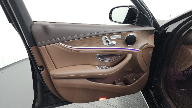 car Mercedes Benz E Class id16108 photo #24