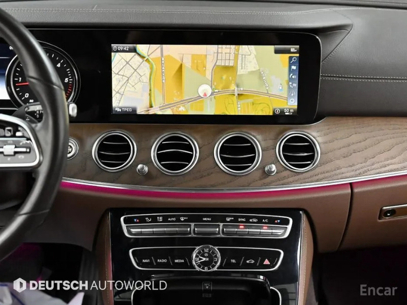 car Mercedes Benz E Class id16111 photo #14