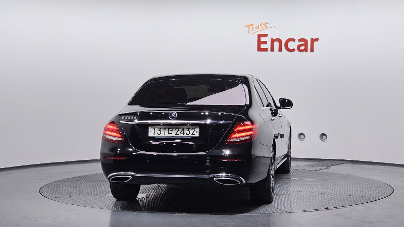 car Mercedes Benz E Class id16112 photo #4