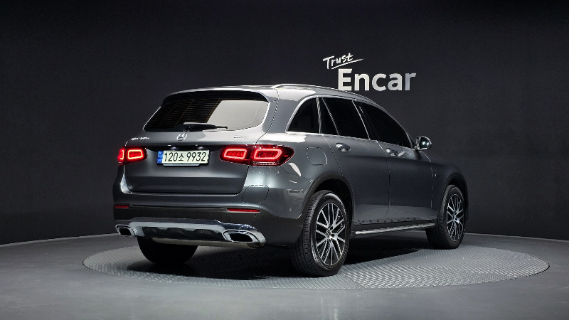 car Mercedes Benz GLC id16136 photo #2