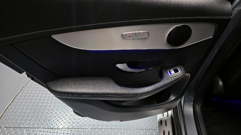 car Mercedes Benz GLC id16136 photo #25