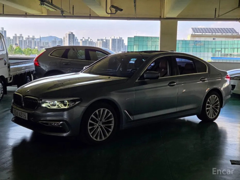 car BMW 5 Series id16180 main photo