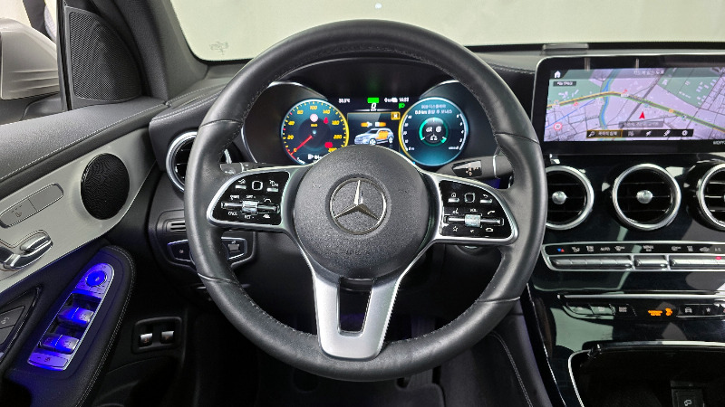 car Mercedes Benz GLC id16506 photo #13