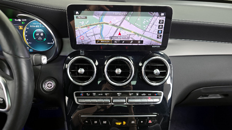 car Mercedes Benz GLC id16506 photo #14