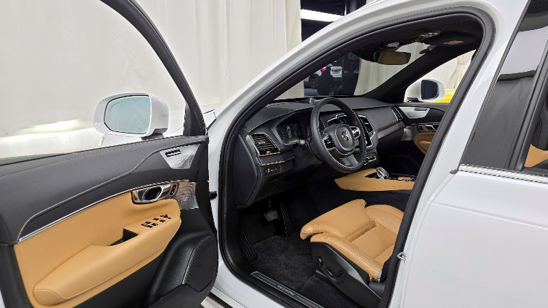car Volvo XC90 id16529 photo #10