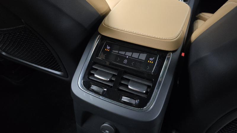 car Volvo XC90 id16529 photo #19