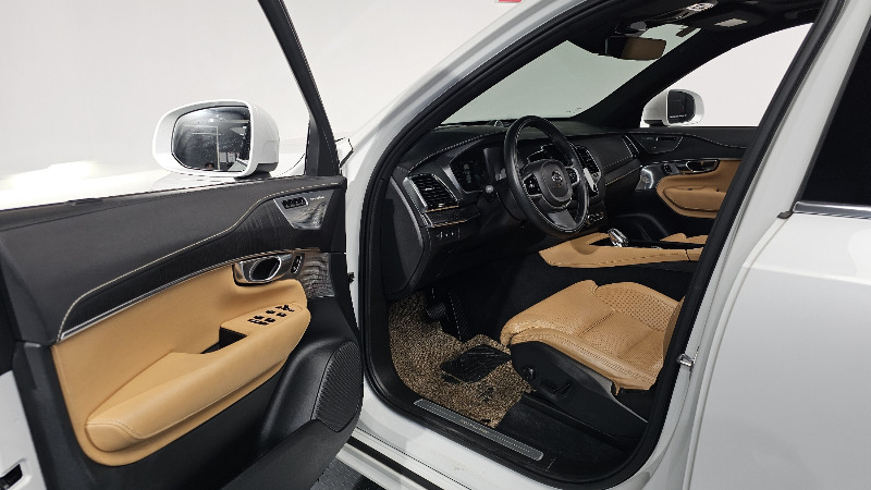 car Volvo XC90 id16530 photo #10