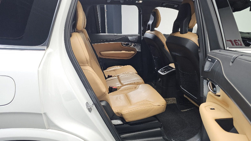 car Volvo XC90 id16530 photo #12
