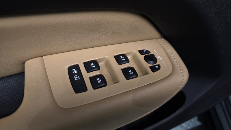 car Volvo XC60 id16543 photo #27