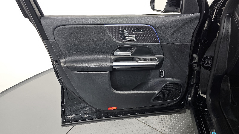 car Mercedes Benz EQA id16607 photo #24