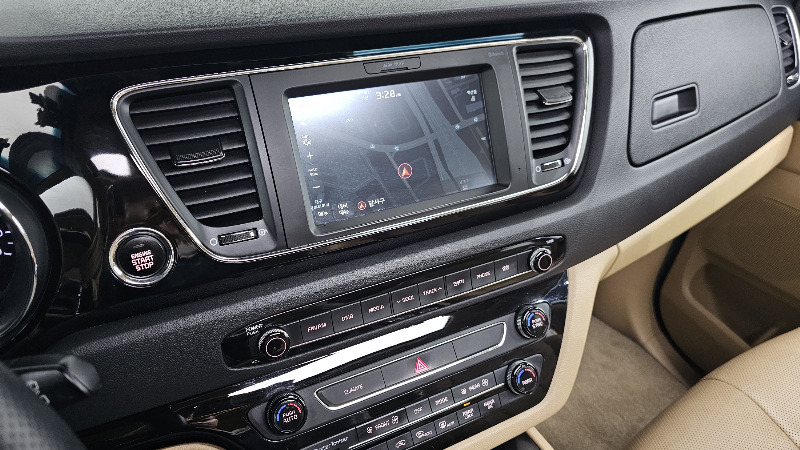 car KIA Carnival id16623 photo #15