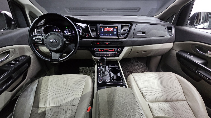car KIA Carnival id16629 photo #7