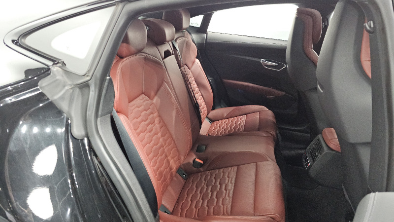 car Audi e-tron GT id16658 photo #11