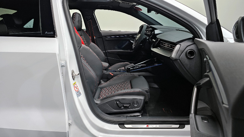 car Audi RS3 id16704 photo #10