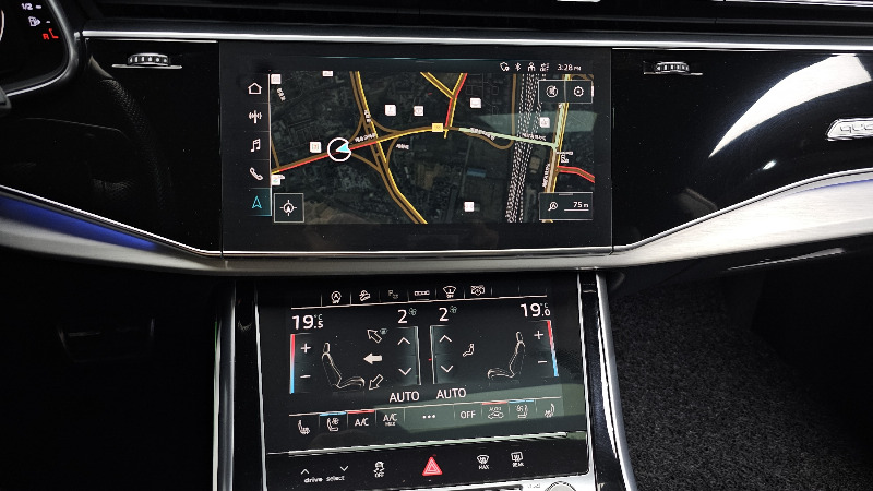 car Audi Q8 id16729 photo #13