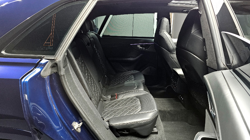 car Audi Q8 id16733 photo #11