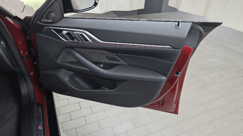 car BMW i4 id16762 photo #25