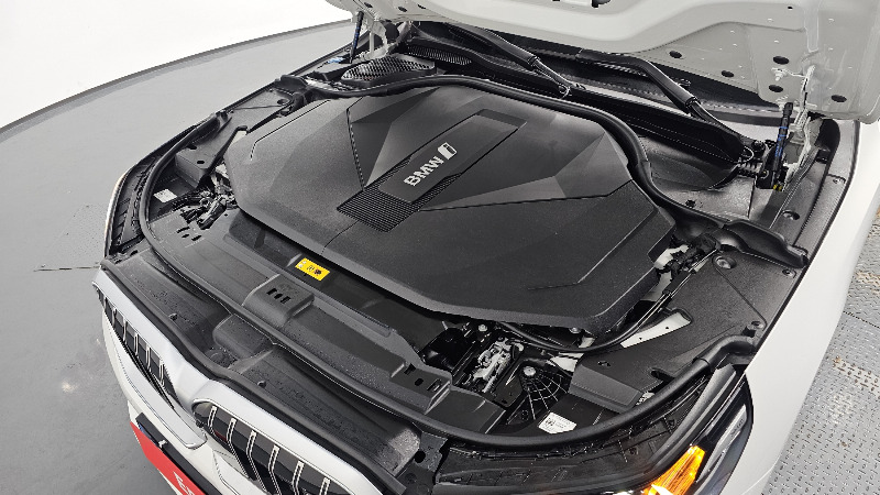 car BMW i5 id16764 photo #6