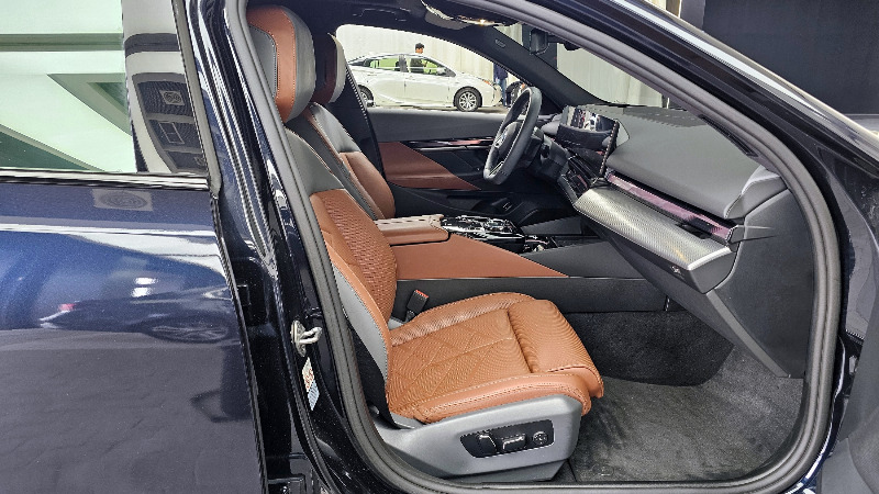 car BMW i5 id16765 photo #11