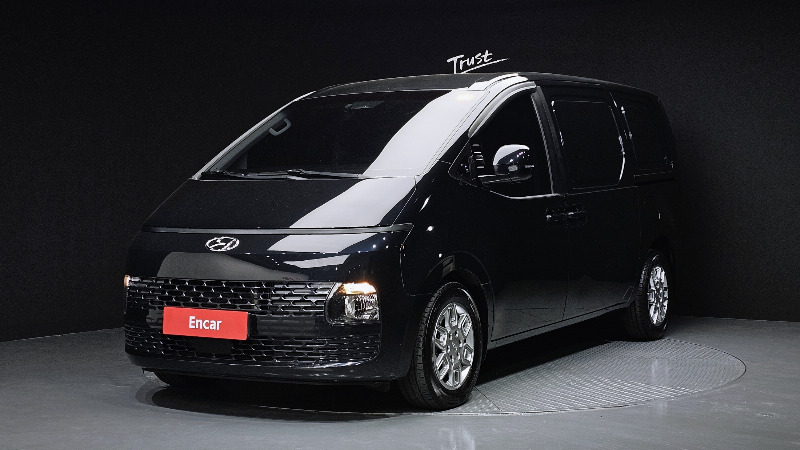 car Hyundai Staria id16835 main photo