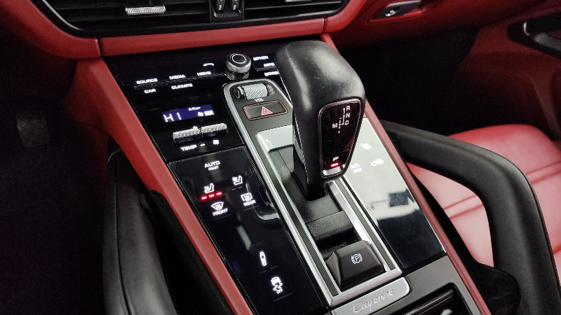 car Porsche Cayenne id16850 photo #9