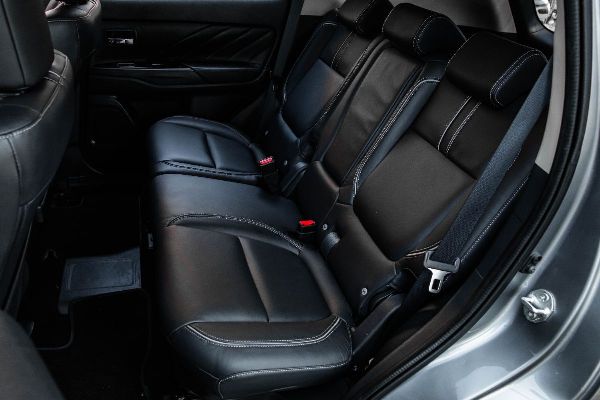 car Mitsubishi Outlander id16859 photo #6