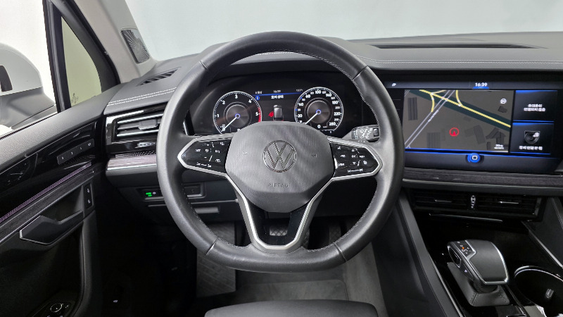 car Volkswagen Touareg id17077 photo #13