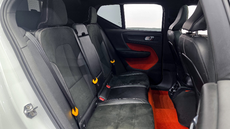 car Volvo XC40 id17103 photo #11