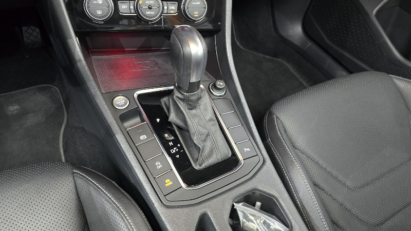 car Volkswagen Jetta id17105 photo #9