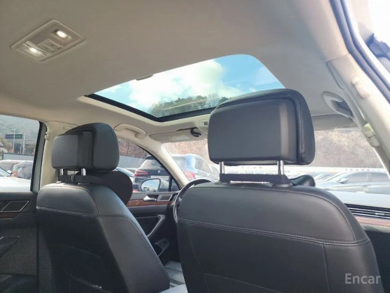 car Volkswagen Passat id17107 photo #9
