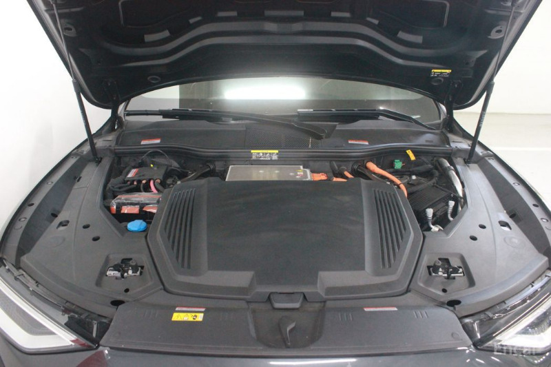 car Audi Q8 id17211 photo #6
