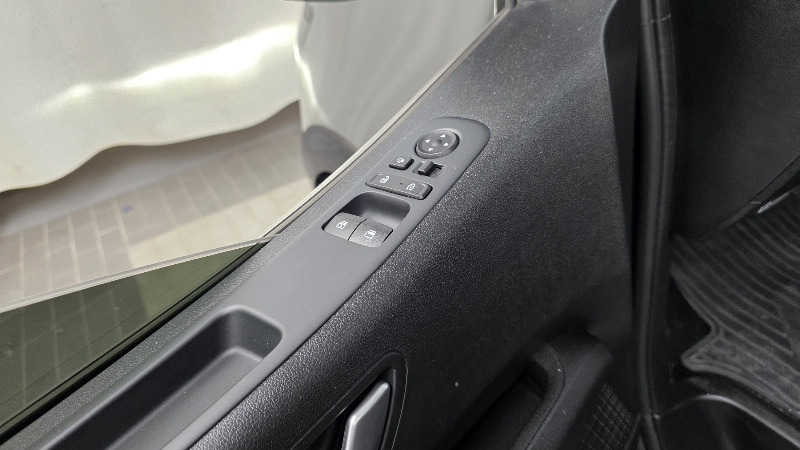 car Hyundai Staria id17329 photo #27