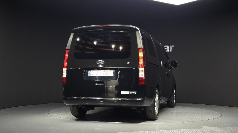 car Hyundai Staria id17331 photo #4