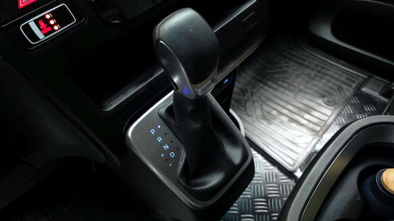 car Hyundai Staria id17331 photo #9