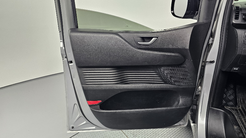 car Hyundai Staria id17332 photo #24
