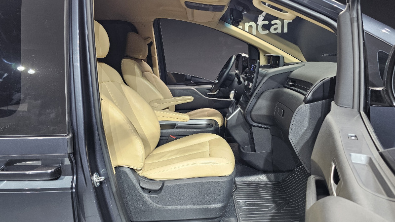 car Hyundai Staria id17333 photo #10