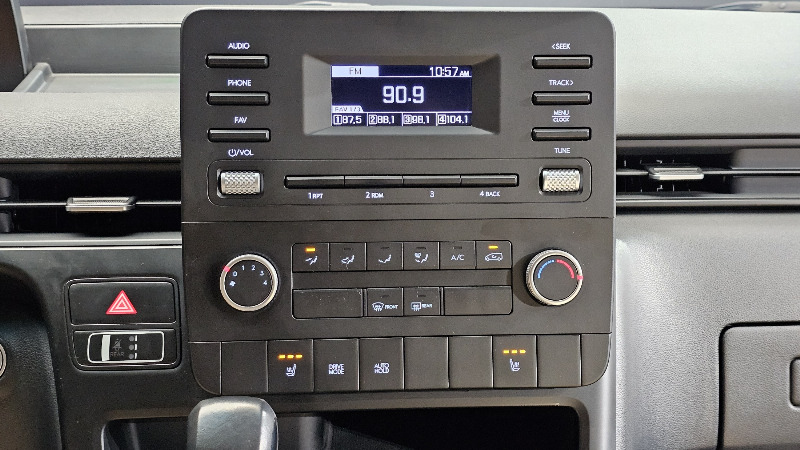 car Hyundai Staria id17333 photo #15