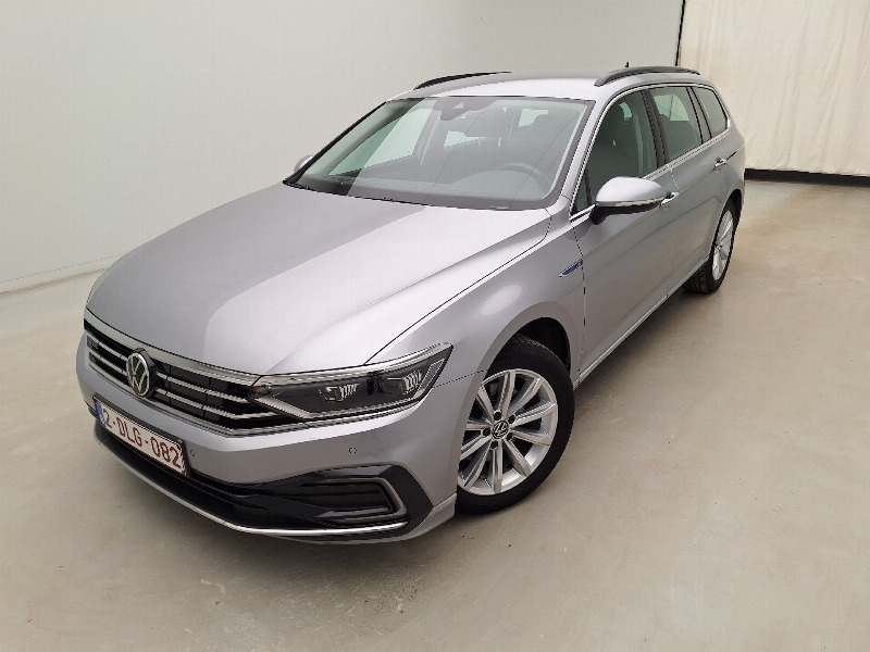 car Volkswagen Passat id17443 photo #2