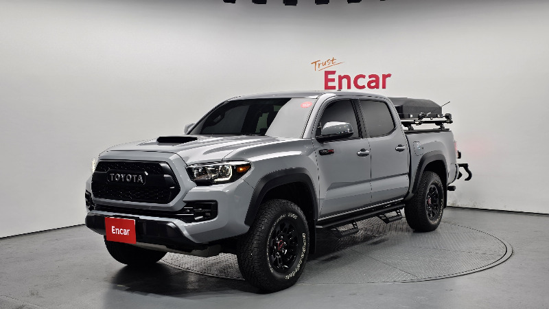 car Toyota Tacoma id17536 main photo