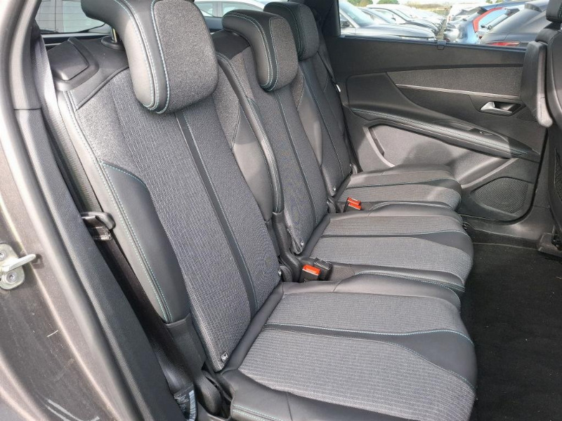 car Peugeot 5008 id17567 photo #5