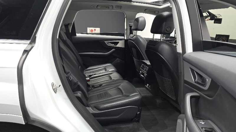 car Audi Q7 id17791 photo #12