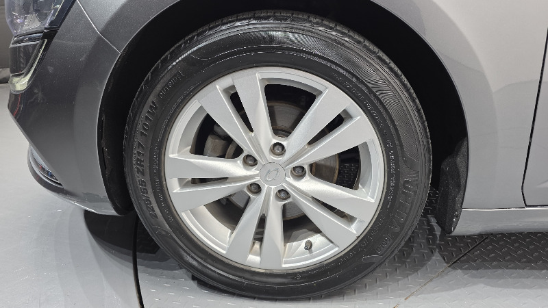 car Renault Samsung SM6 id17845 photo #5