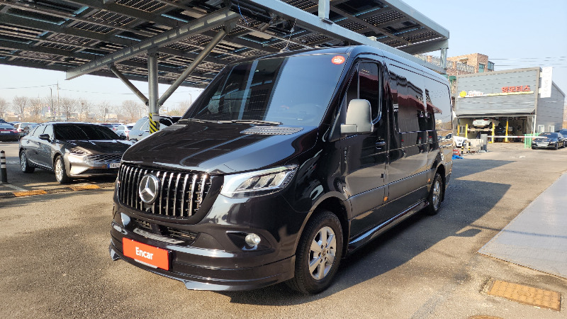 car Mercedes Benz Sprinter id18011 main photo