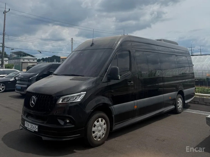 car Mercedes Benz Sprinter id18017 main photo