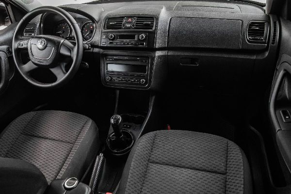 car Skoda Fabia id18046 photo #8