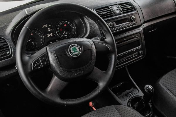 car Skoda Fabia id18046 photo #9