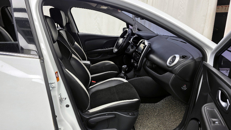car Renault Samsung SM3 id18078 photo #11