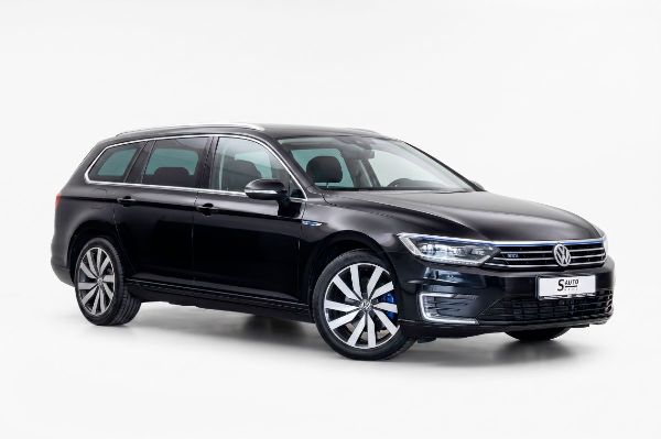car Volkswagen Passat id18201 photo #3